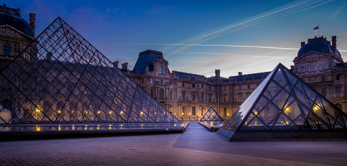 Morning shot of sunset at the Louvre museum, tips and tricks to improve photography